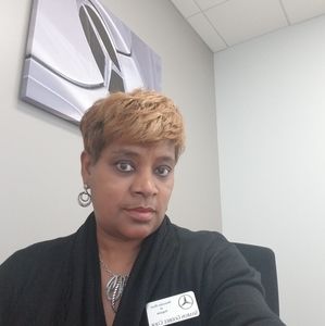 Meet your Posher, Sharon